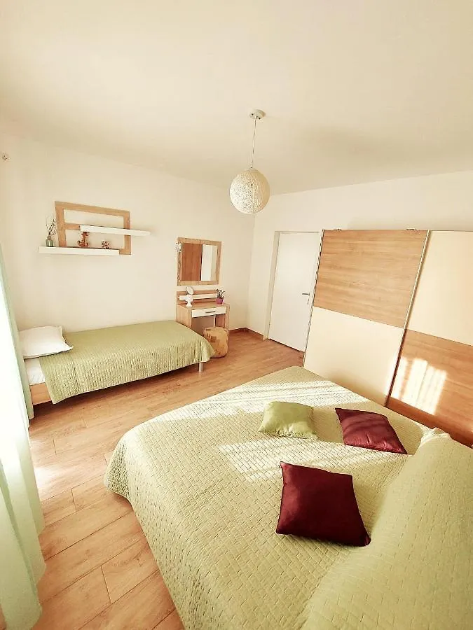 Apartment Jema Trogir 0*,  Croatia